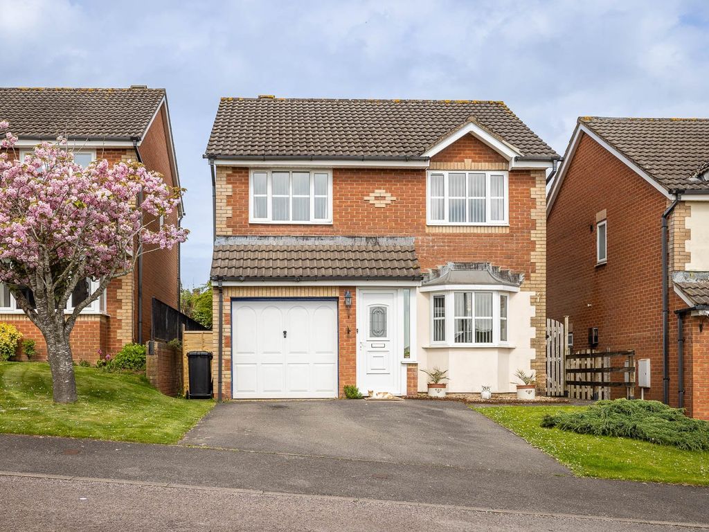 4 bed detached house for sale in Beauchamp Meadow, Lydney GL15 Zoopla
