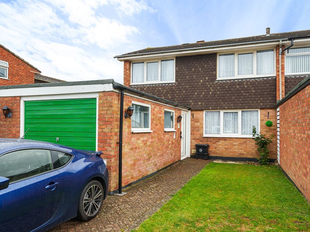 3 bed end terrace house for sale in Dutton Way, Iver SL0 Zoopla