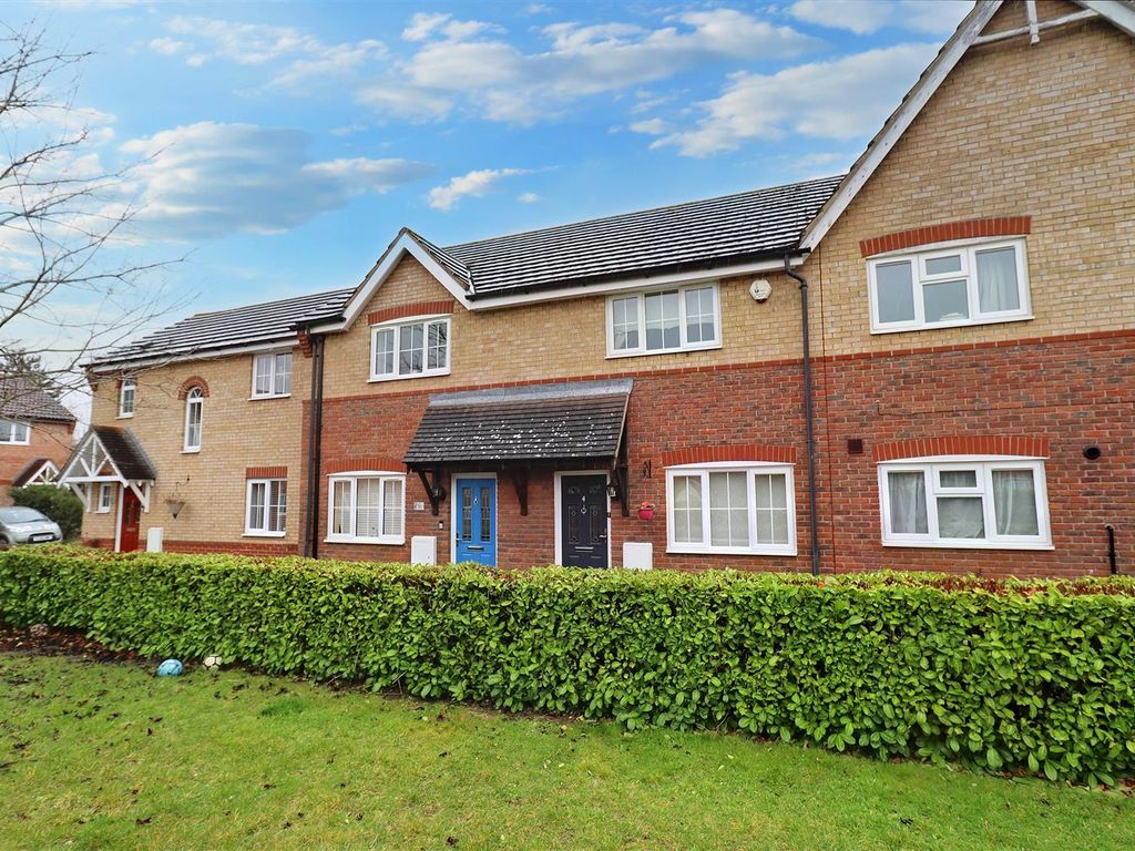 2 bed terraced house for sale in Ragley Close, Great Notley, Braintree