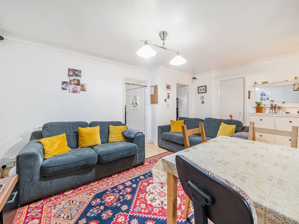 2 bed flat for sale in St Pauls Close, Ealing, London W5, £500,000 Zoopla