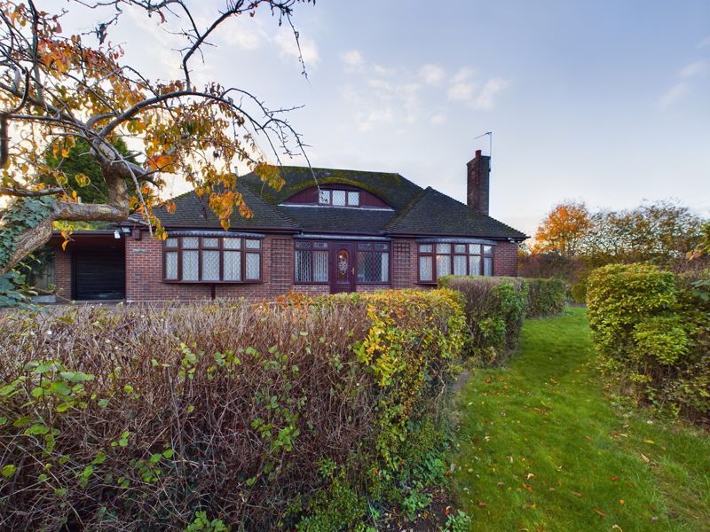 2 bed detached bungalow for sale in St. Road, Donnington