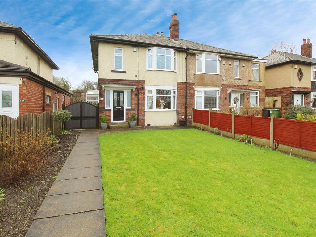 3 bed semidetached house for sale in Bradford Road, Cleckheaton BD19