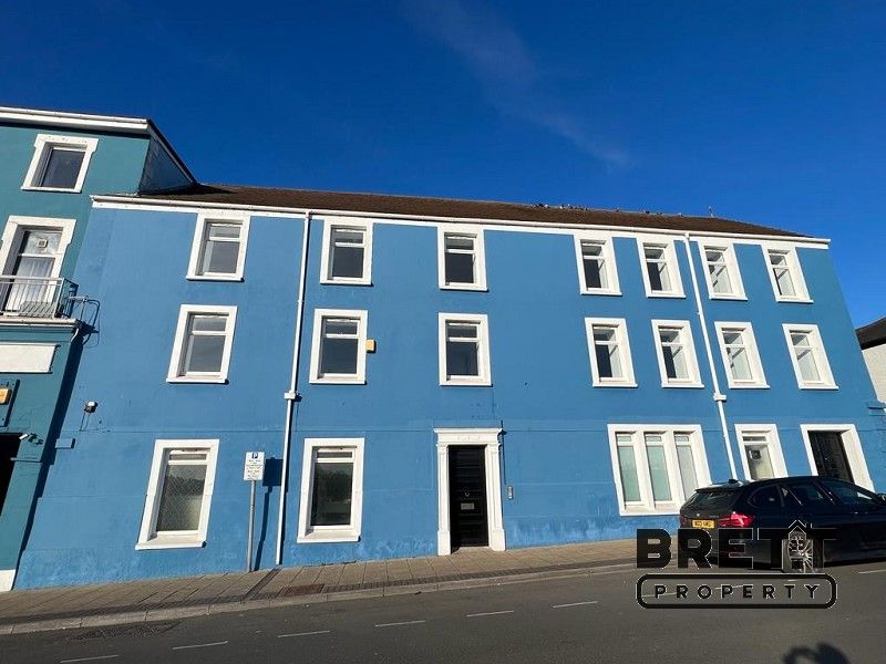 2 bed flat for sale in Hamilton Terrace, Milford Haven, Pembrokeshire. SA73 Zoopla