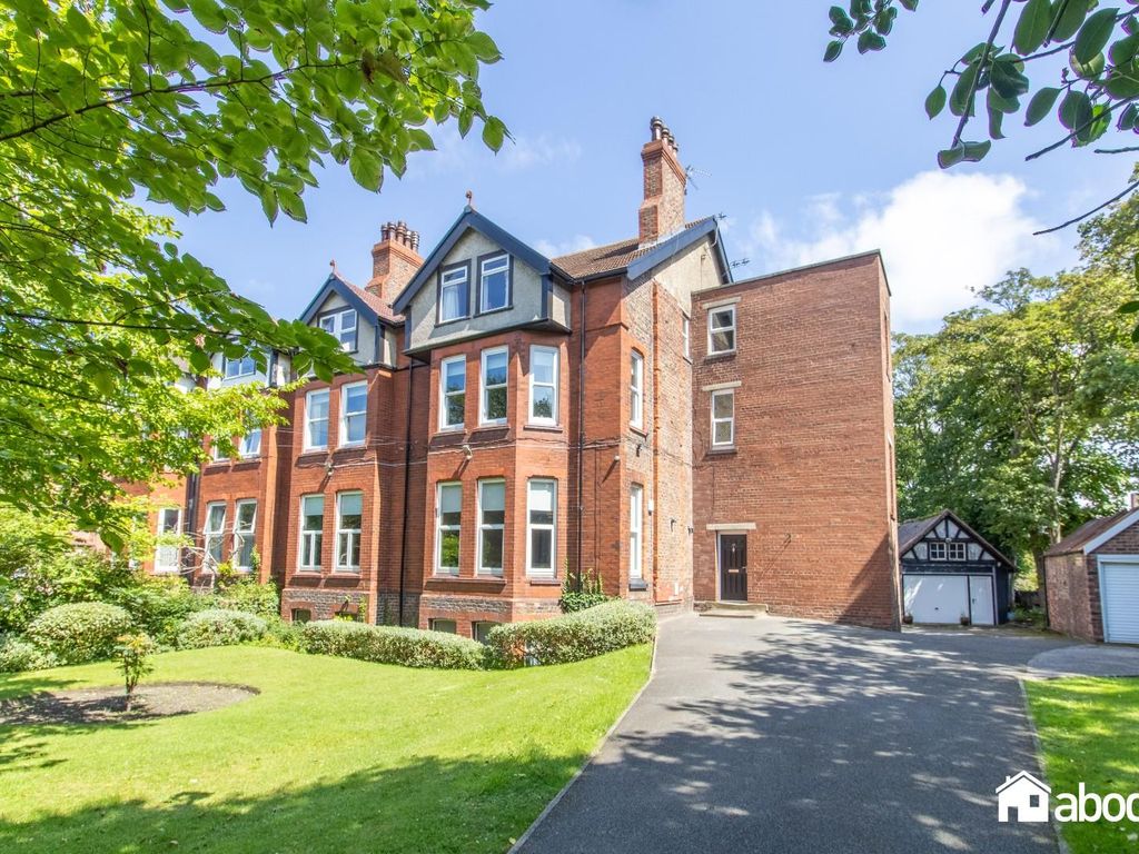 3 bed flat for sale in Merrilocks Road, Crosby, Liverpool L23, £395,000