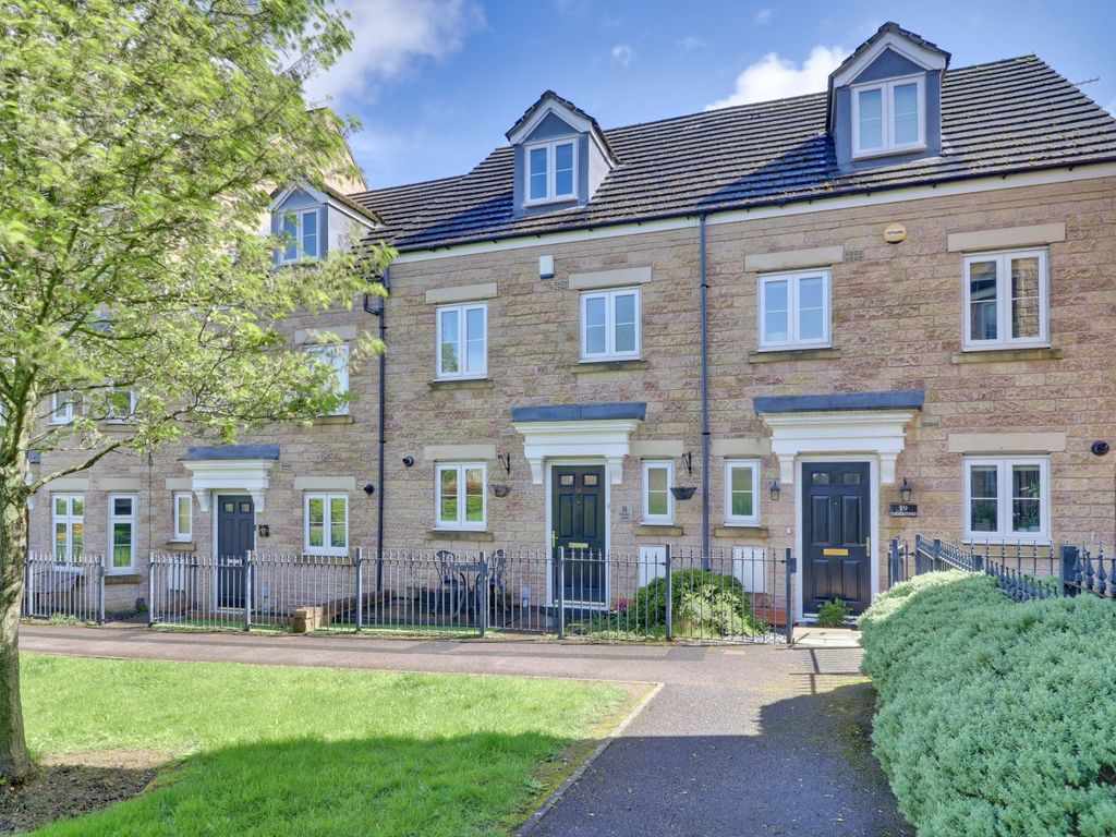 3 bed detached house for sale in Square, Rodley, Leeds, West
