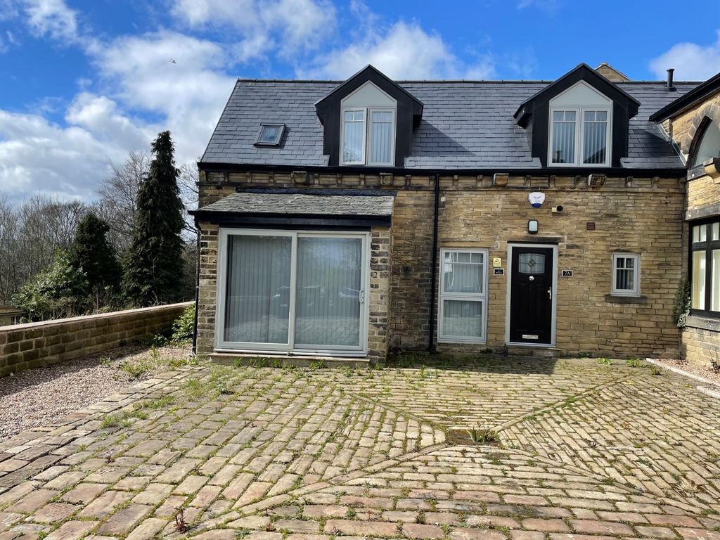 3 bed cottage to rent in Lady Royd Gardens, Bradford, West Yorkshire