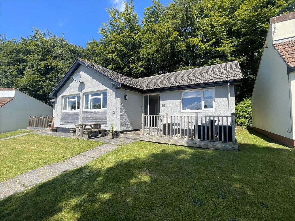 2 bed semidetached bungalow for sale in Park, Callington