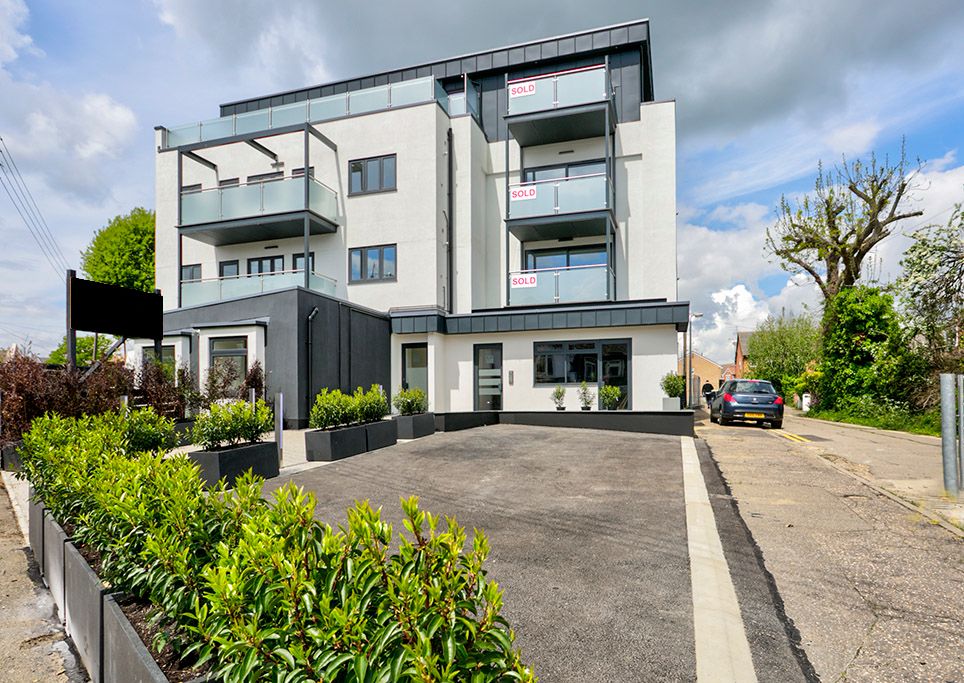 3 bed flat to rent in Main Road, Hockley SS5 Zoopla