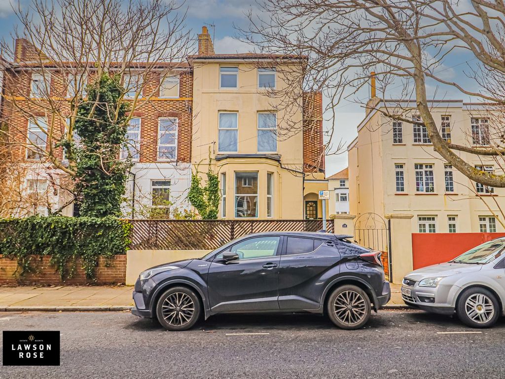 2 bed flat to rent in Campbell Road, Southsea PO5 Zoopla