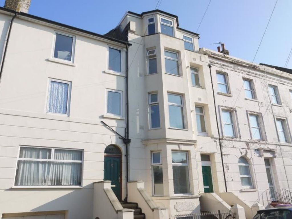 1 bed flat to rent in Harbour Way, Folkestone, Kent CT20, £725 pcm Zoopla