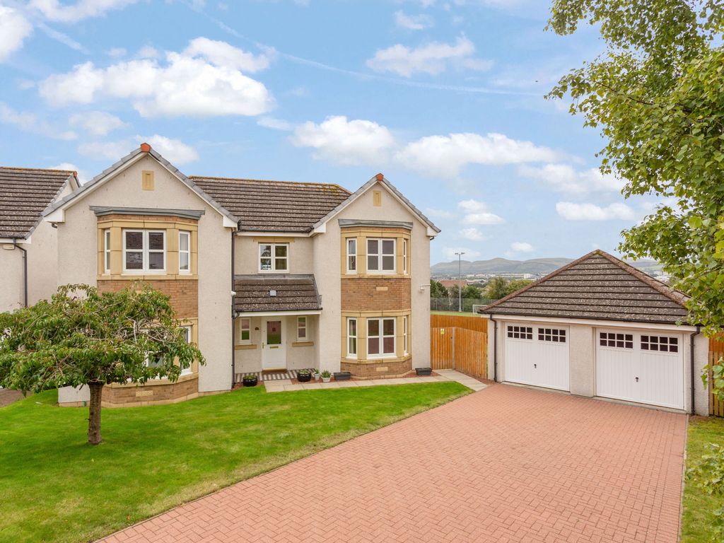 5 bed villa for sale in 32 East Craigs Wynd, Edinburgh EH12, £640,000