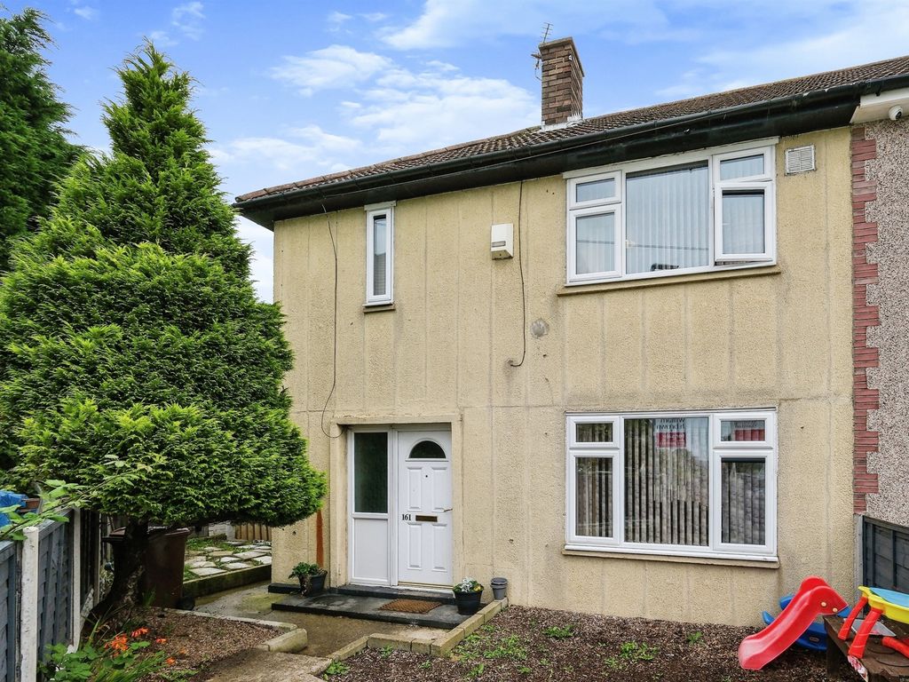 2 bed semidetached house for sale in North Parkway, Seacroft, Leeds