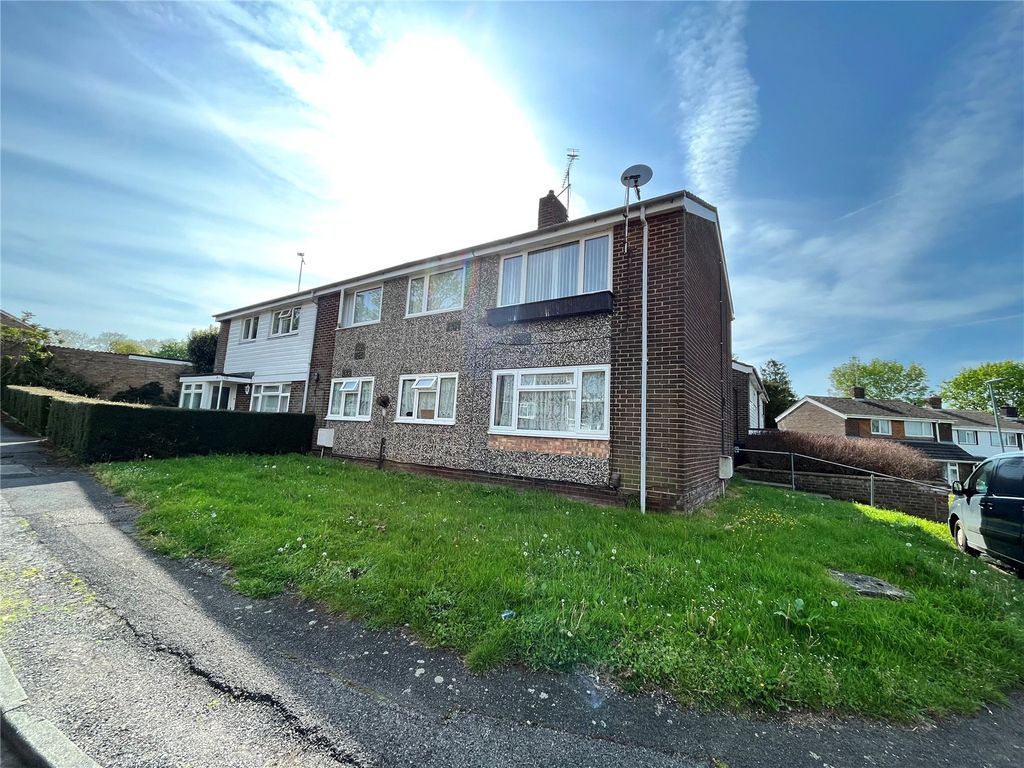 2 bed for sale in Leggfield Terrace, Warners End, Hemel