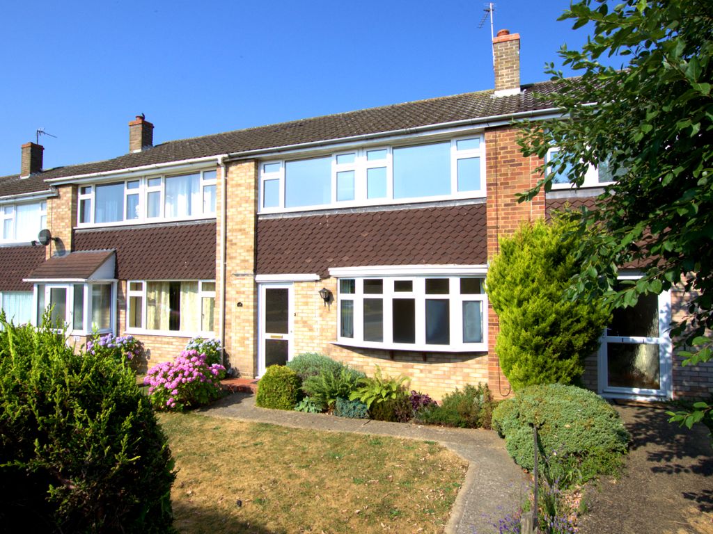 3 bed terraced house to rent in Harbour Avenue, Comberton, Cambridge