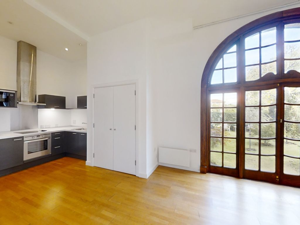 2 bed flat to rent in Sir Gilbert Building, Scott Avenue, Putney SW15