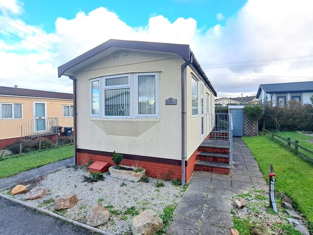 1 bed mobile/park home for sale in Rosewarne Park, Higher Enys Road