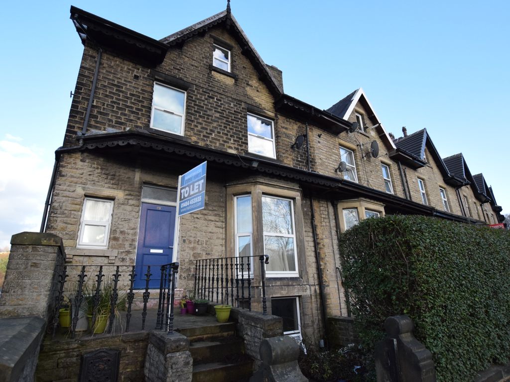 6 bed end terrace house to rent in Somerset Road, Almondbury