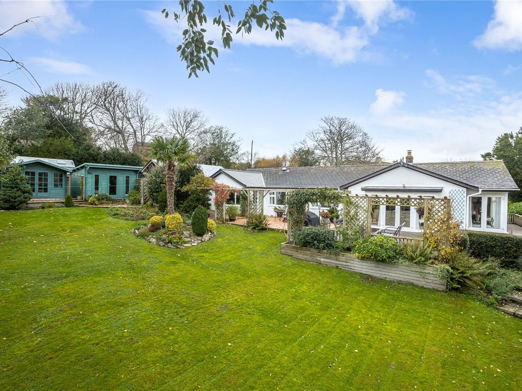 5 bed bungalow for sale in Thurlestone, Kingsbridge, Devon TQ7 Zoopla