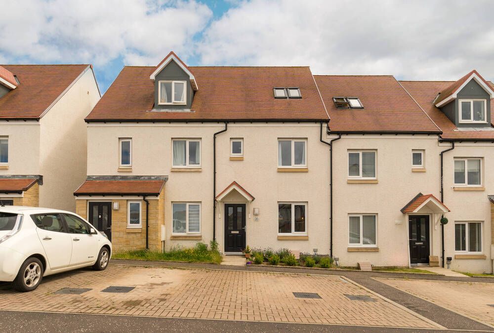 3 bed town house for sale in 20 Limefield Gardens, Gorebridge