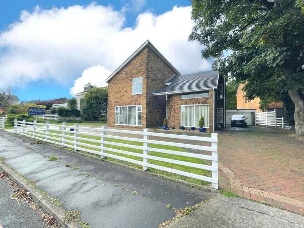 4 bed detached house for sale in The Paddock, West Cross, Swansea SA3