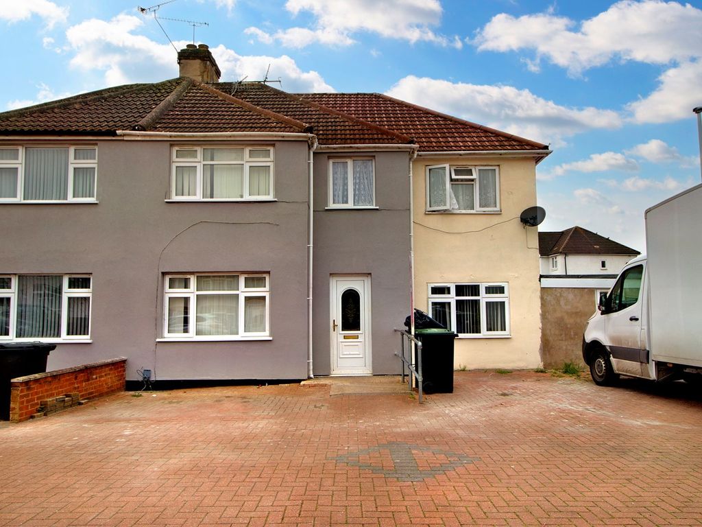 6 bed semidetached house for sale in Leicester Road, Luton LU4 Zoopla