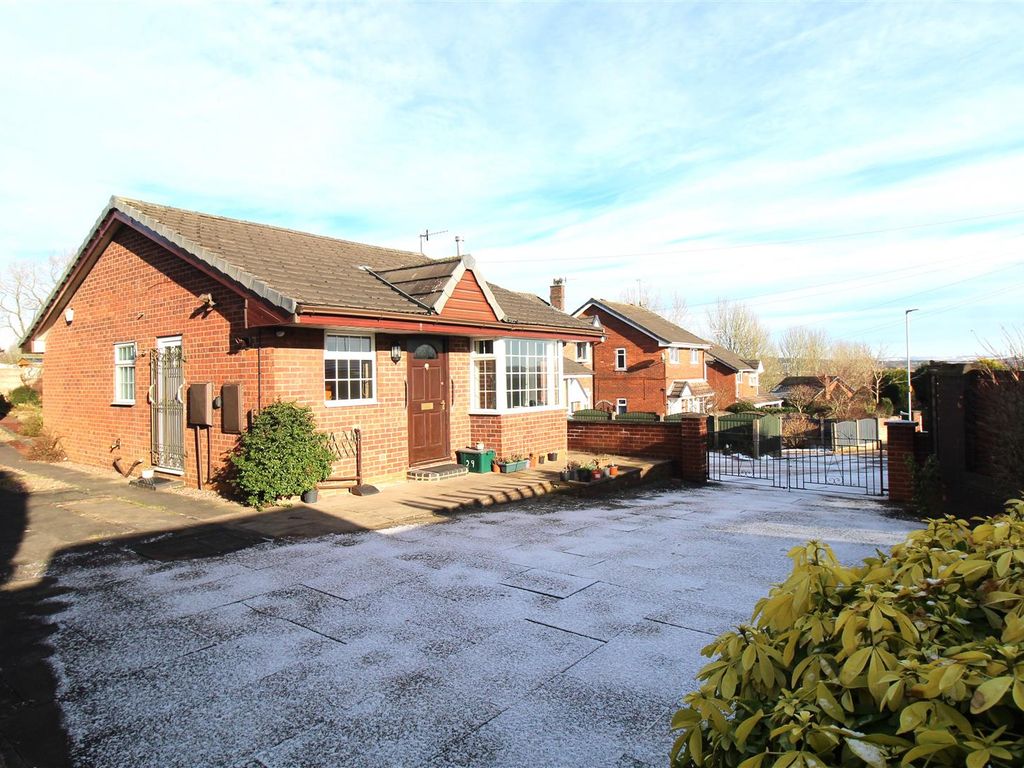 2 bed detached bungalow for sale in Dunwood Drive, Burslem, StokeOn