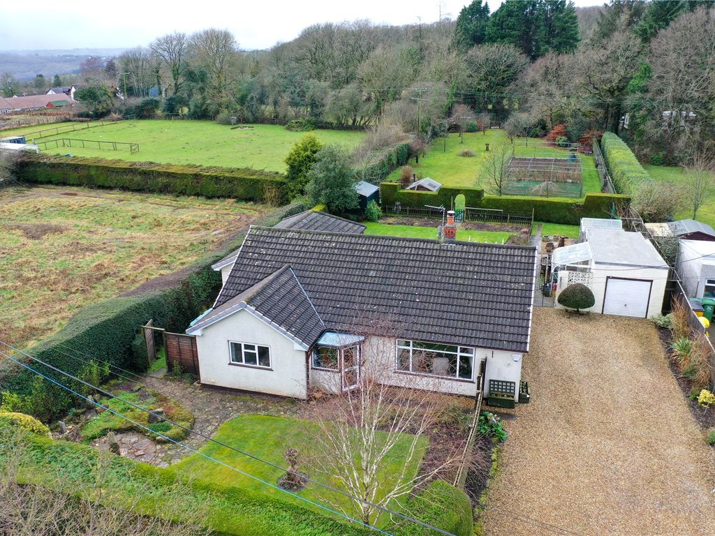 3 bed bungalow for sale in Broadstone, Catbrook, Monmouth