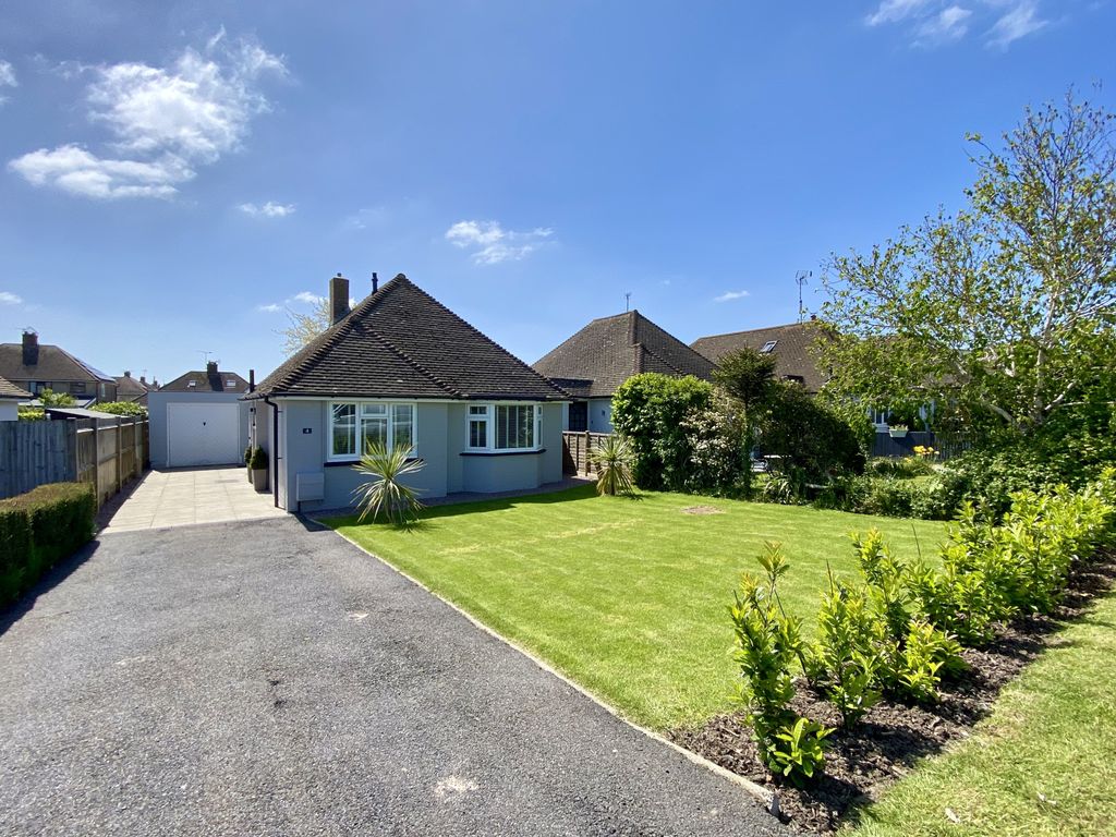 2 bed bungalow for sale in Coppice Close, Eastbourne, East Sussex BN20