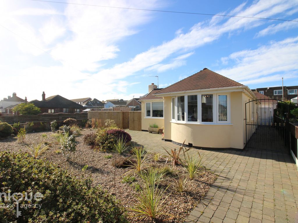 3 bed bungalow for sale in Green Drive, ThorntonCleveleys FY5 Zoopla