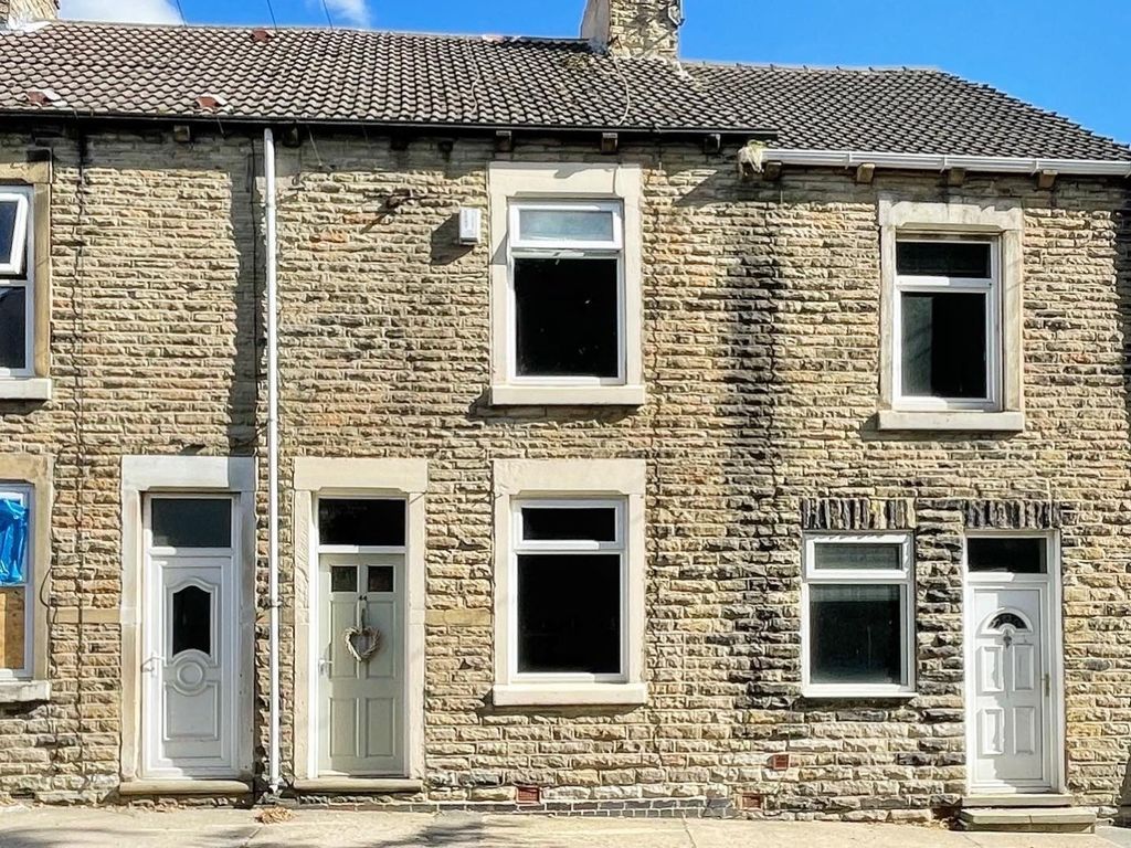 3 bed terraced house for sale in Main Street, South Hiendley, Barnsley