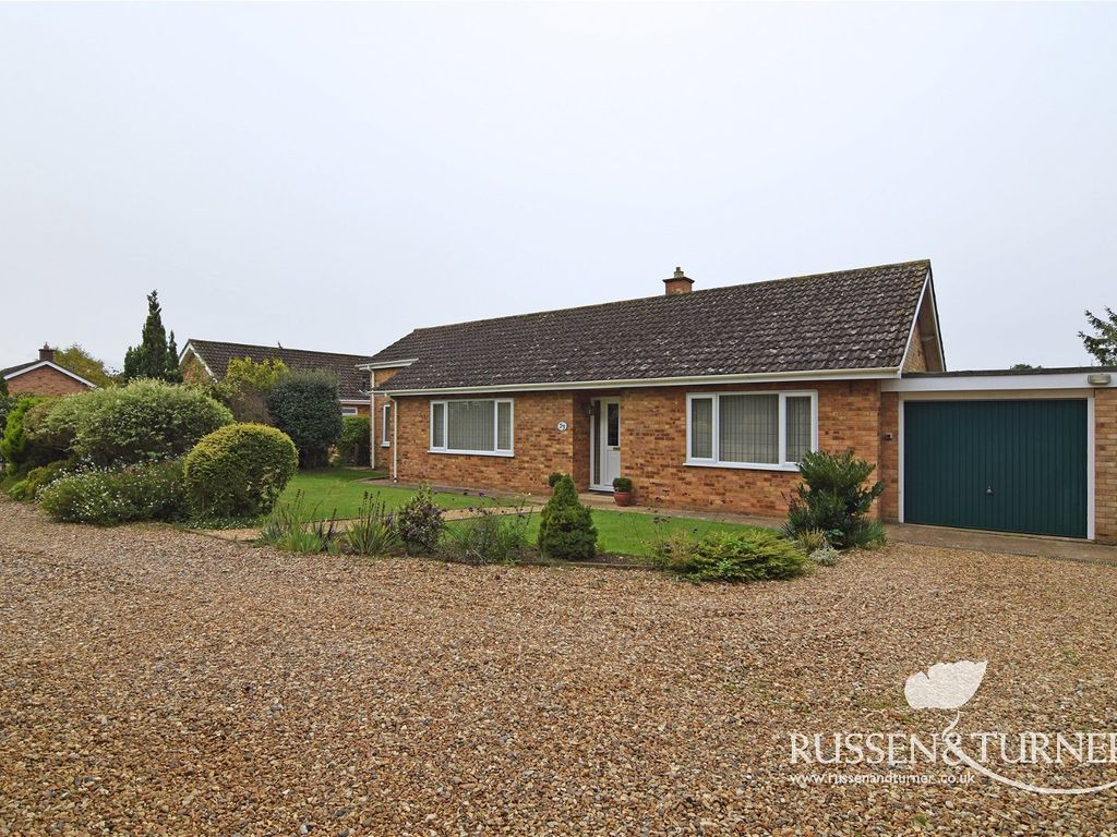 3 bed bungalow for sale in Ennerdale Drive, South Wootton, King's Lynn