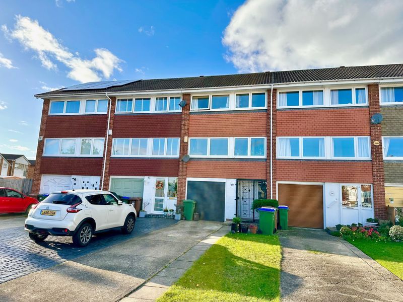 3 bed terraced house for sale in Maiden Erlegh Avenue, Bexley DA5, £