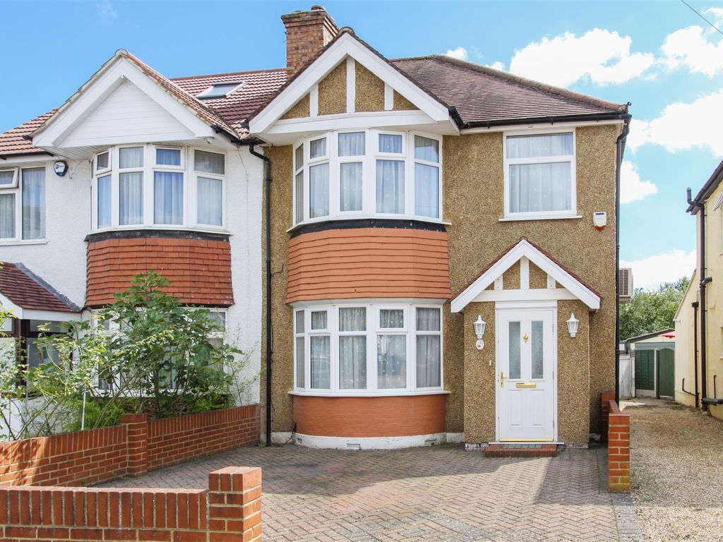 3 bed semidetached house for sale in Windsor Avenue, Hillingdon UB10