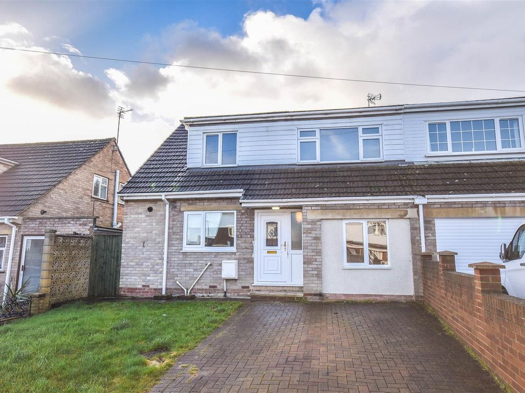 3 bed semidetached house for sale in Hicks Avenue, Tilsdown, Dursley GL11 Zoopla