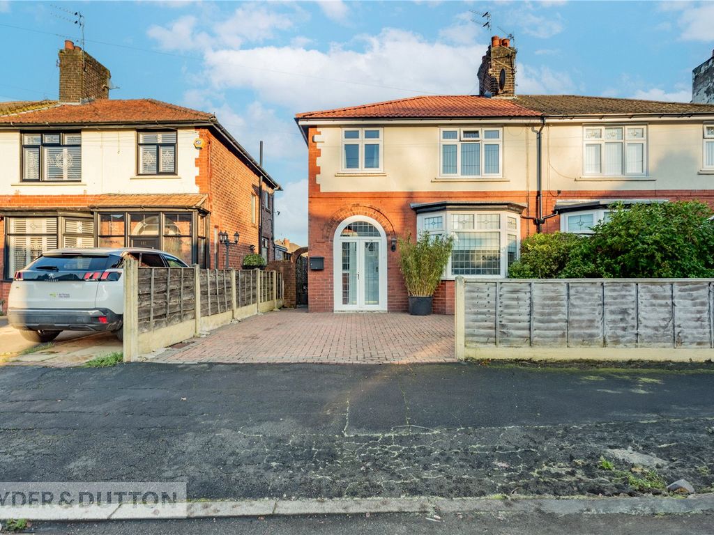 3 bed semidetached house for sale in Parkfield Road North, New Moston, Manchester M40, £250,000