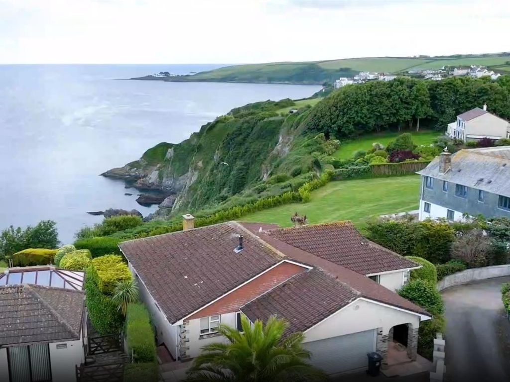 3 bed detached house for sale in School Hill, Mevagissey, St. Austell