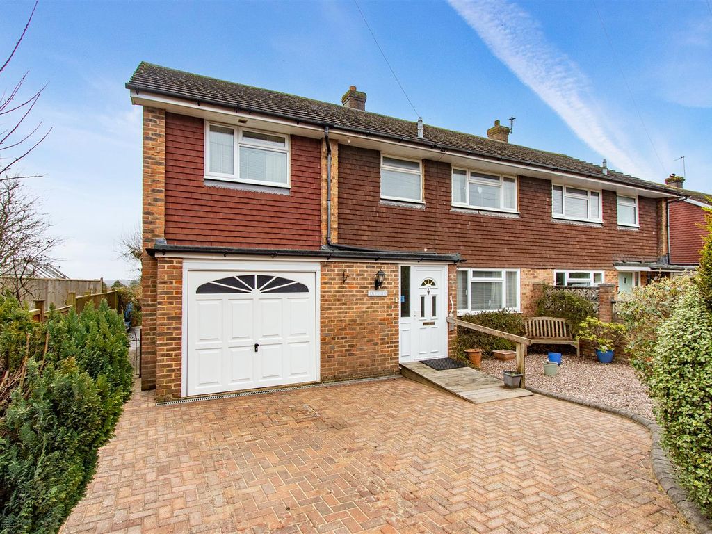 5 bed semidetached house for sale in Queens Road, Crowborough TN6, £475,000 Zoopla