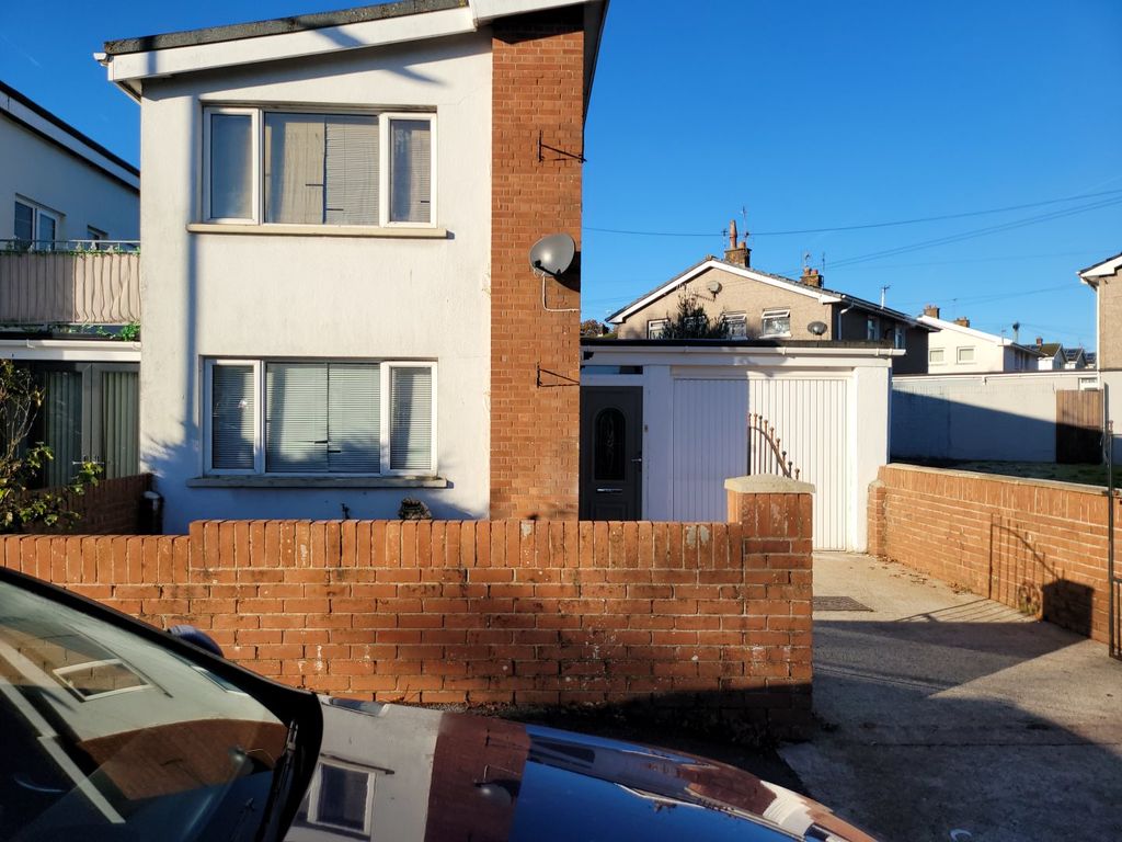 3 bed detached house for sale in MinYNant, Bridgend, Bridgend CF35, £