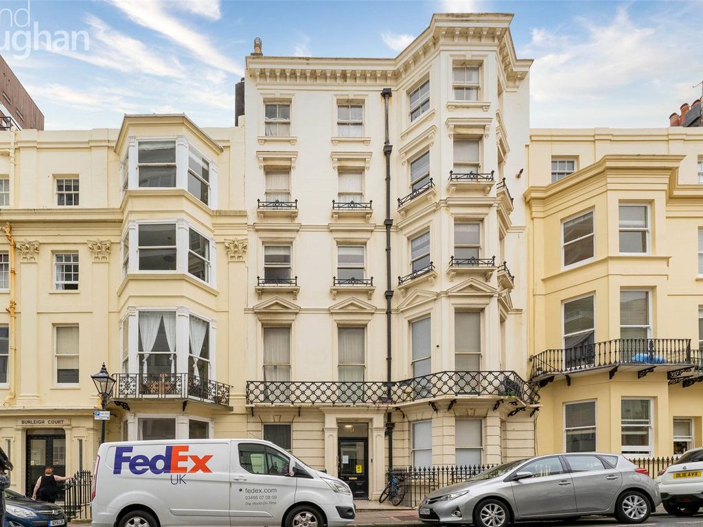 Studio to rent in Cavendish Place, Brighton, East Sussex BN1, £650 pcm
