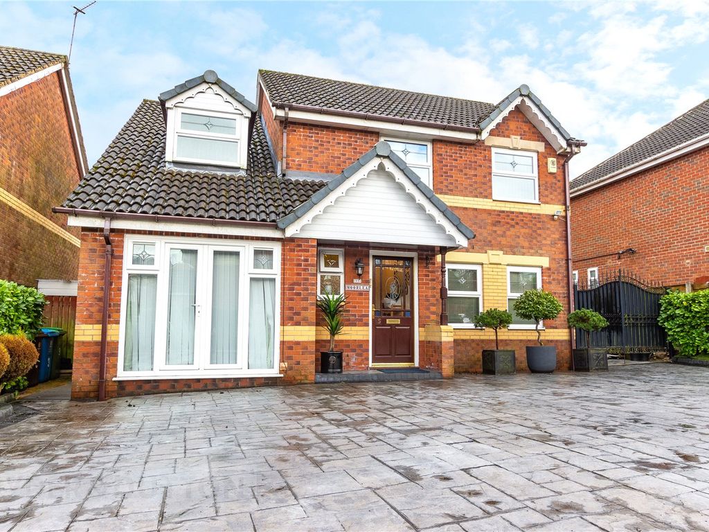 4 bed detached house for sale in Matthew Close, Oldham, Greater
