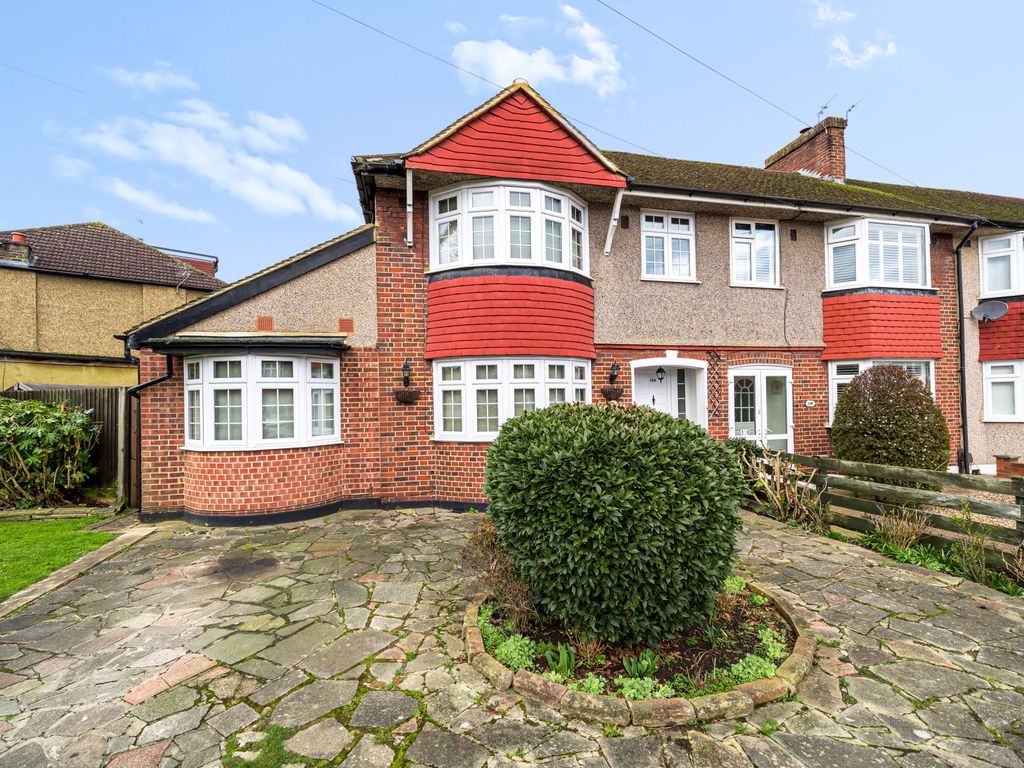 4 bed end terrace house for sale in Monkleigh Road, Morden SM4 Zoopla
