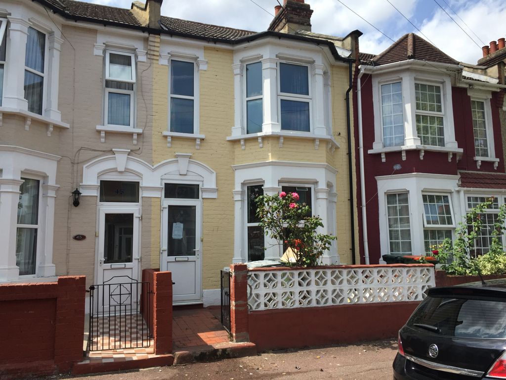 3 bed terraced house to rent in Ashford Road, London E6 Zoopla