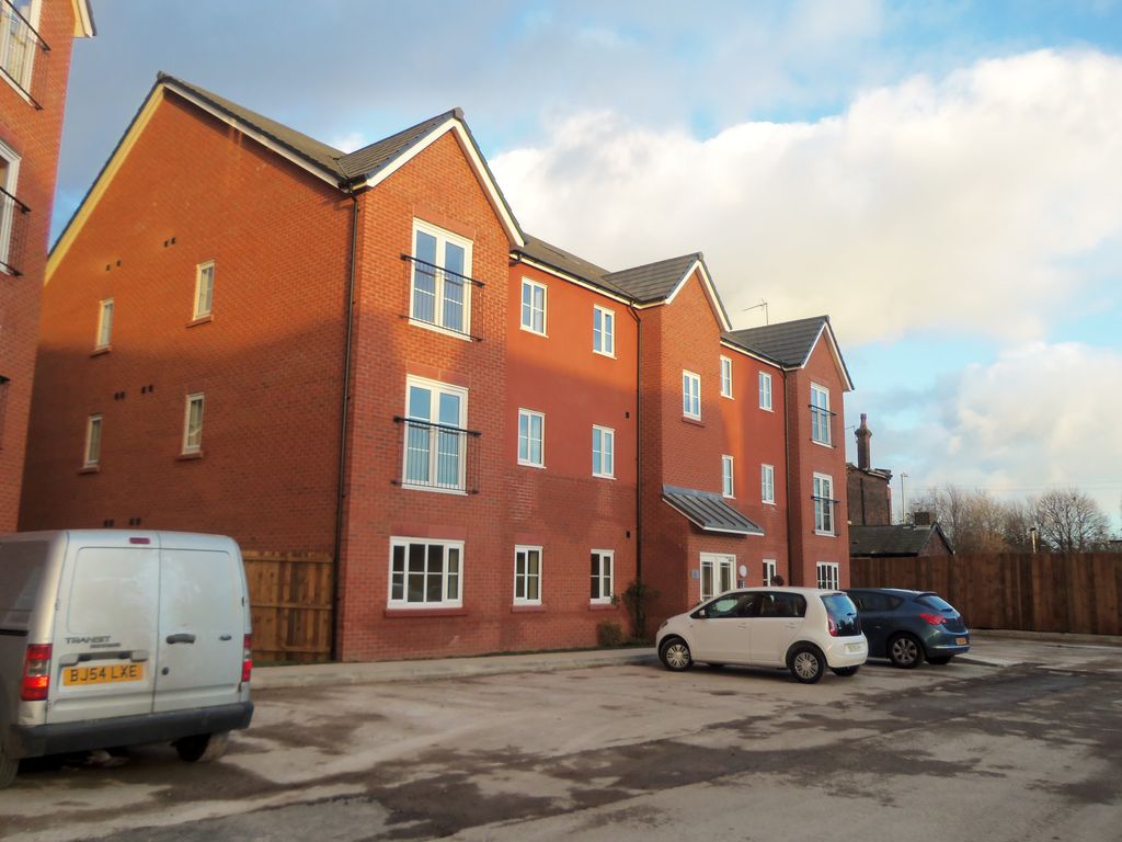 1 bed flat to rent in Hollins Court, Close, Prescot, Liverpool