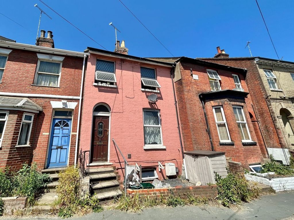 6 bed terraced house for sale in Maldon Road, Colchester CO3 Zoopla