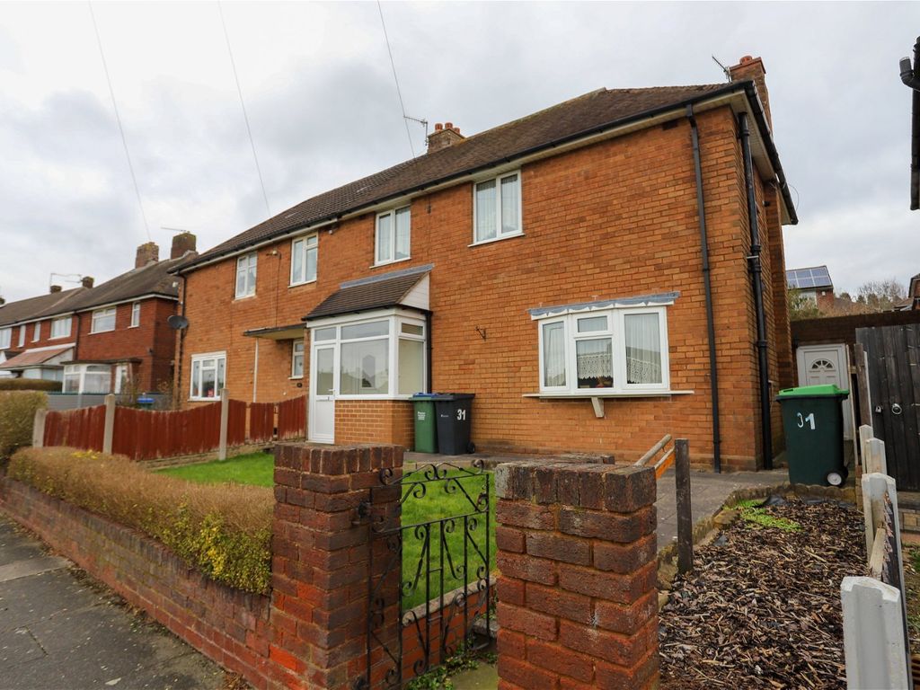 3 bed semidetached house for sale in Farm Road, Rowley Regis B65, £