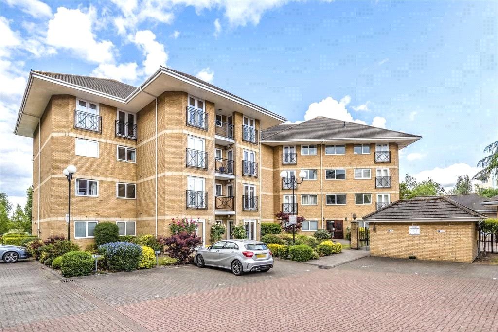 2 bed flat to rent in Thames Court, Norman Place, Reading, Berkshire