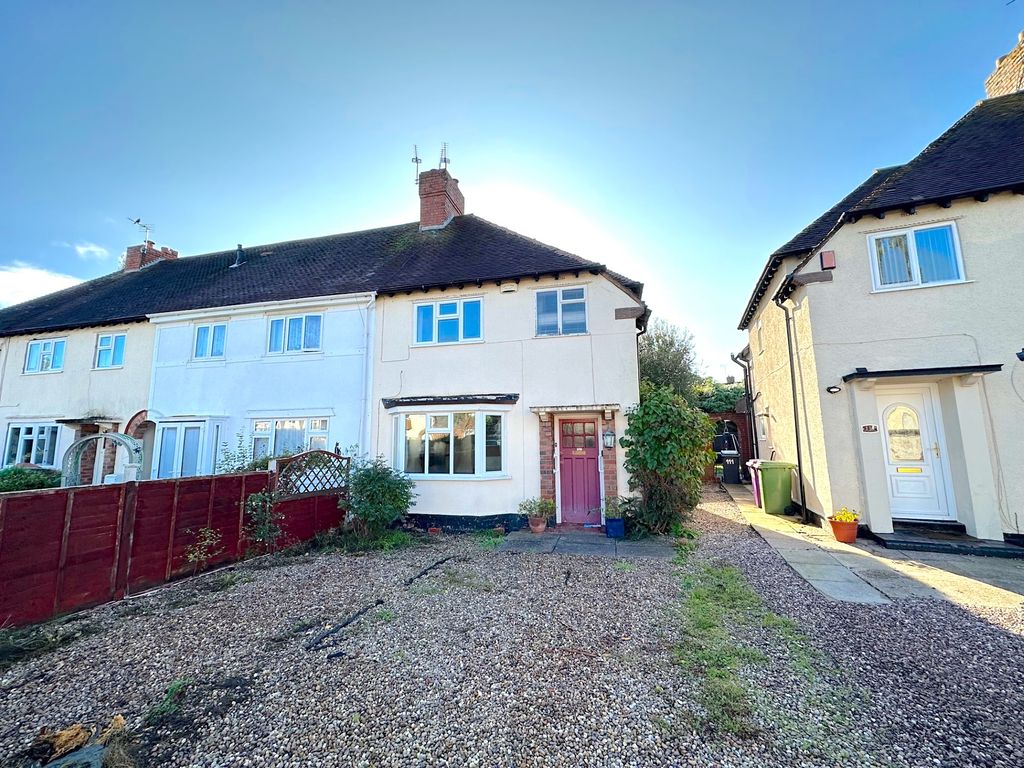 3 bed end terrace house for sale in Victoria Road, Bradmore