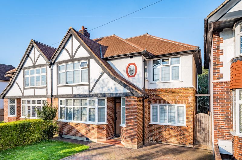 4 bed semidetached house for sale in Manor Drive North, Worcester Park