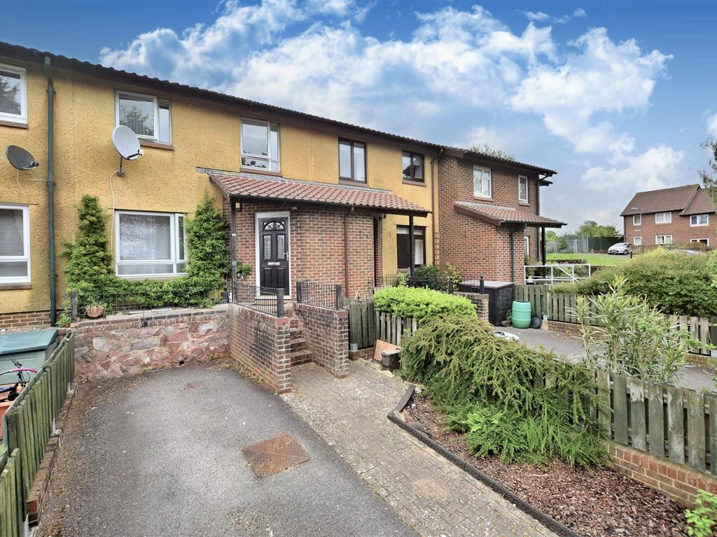 3 bed terraced house for sale in Oaktree Court, Shirehampton, Bristol