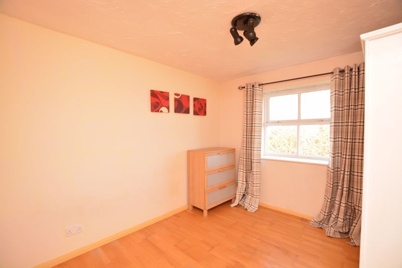 2 bed property to rent in Nicholas Gardens, Cippenham, Slough SL1, £